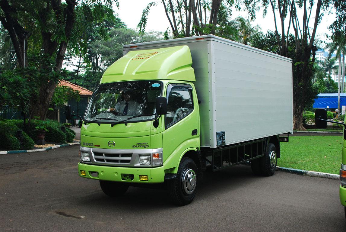 truck box  Hino Truck Bus